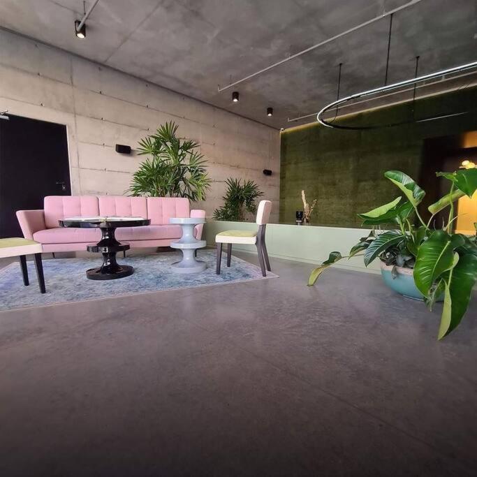 Cosmopolitan Apt 1407, 5 Star Facilities, 15M Sjo Airport, Parking, Pool, Gym San José Kültér fotó